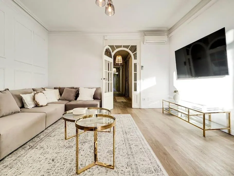 Casa Modernista En Paseo De Gracia Apartman Barcelona Spanyolország